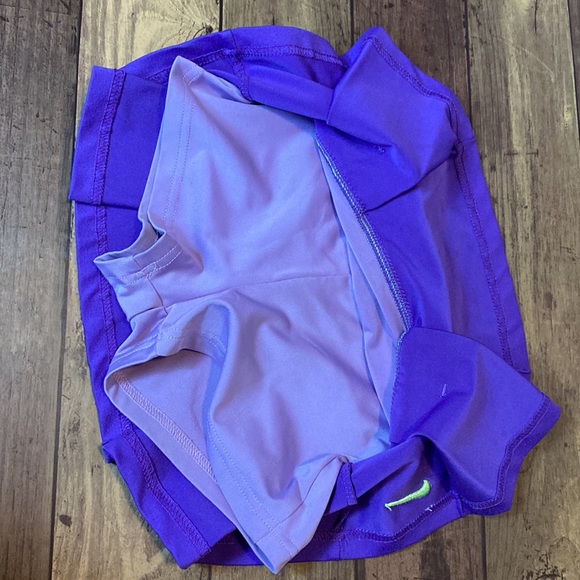 Nike Tennis skirt and athletic tank top shirts Lot - Picture 2 of 4